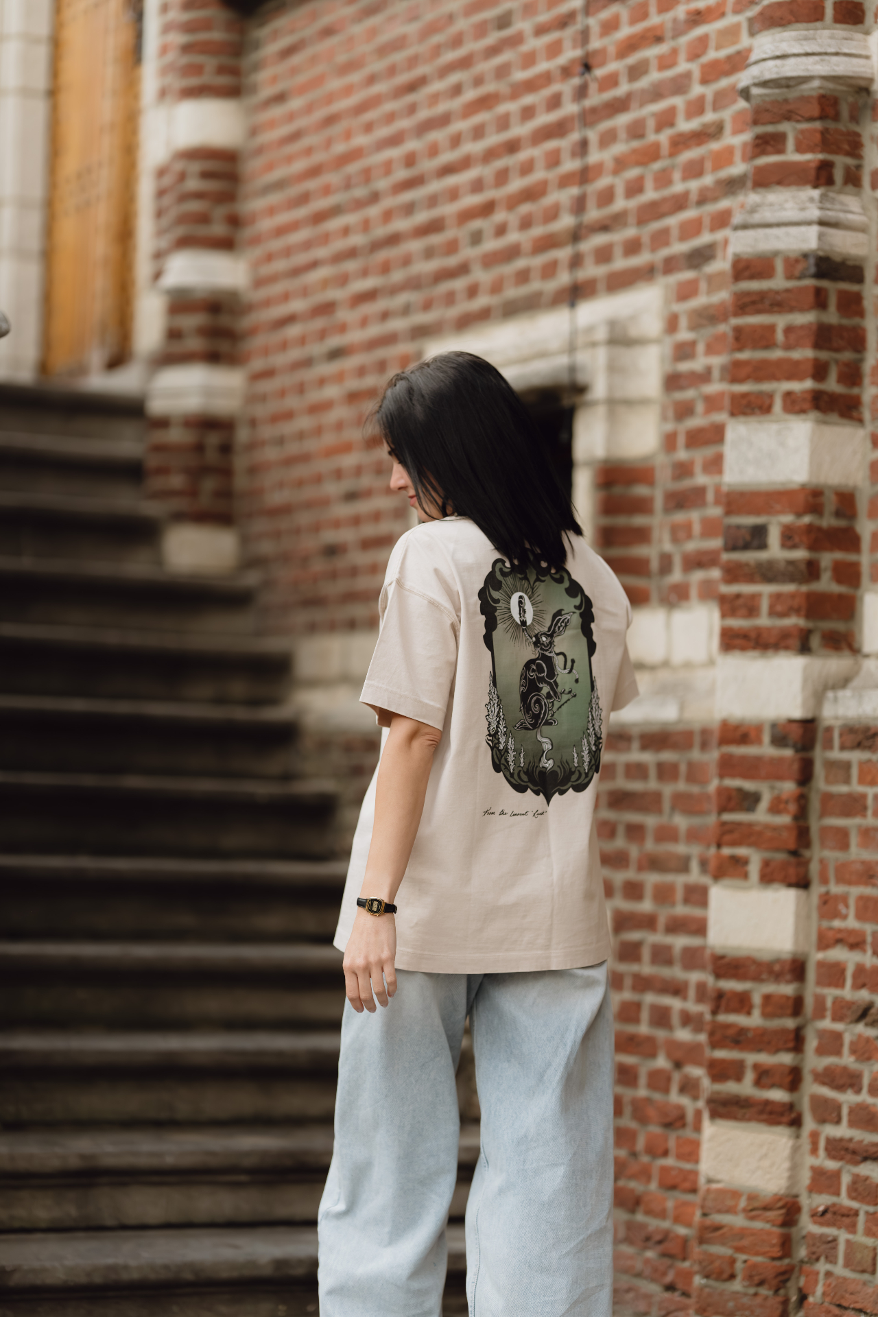 MILINOINK model met handgedrukt shirt